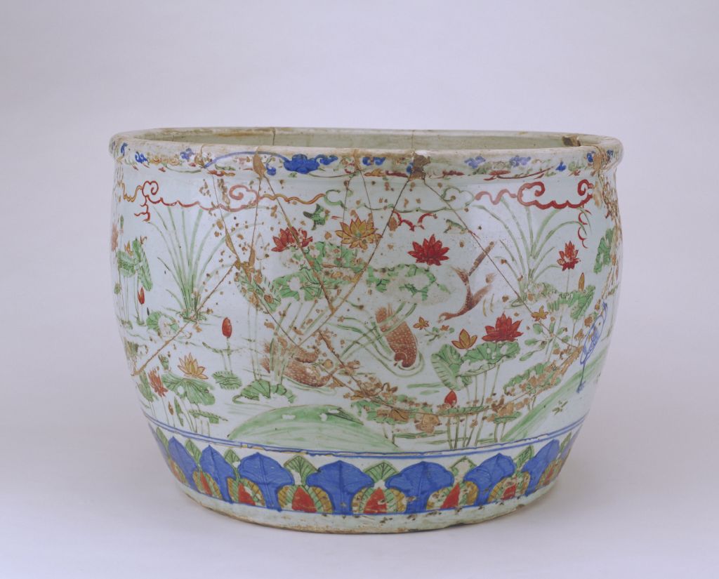 图片[1]-Large vat with multicolored egret and mandarin duck pattern-China Archive